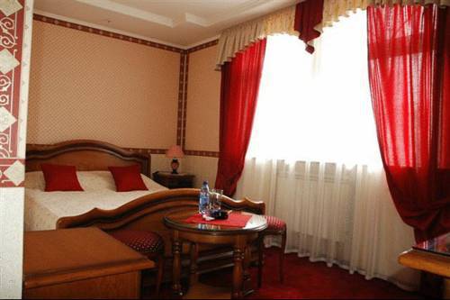 Perlyna Dnipra Hotel Kiev Buitenkant foto
